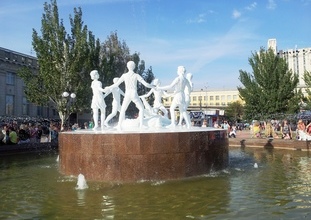 г. Волгоград, фонтан "Детский хоровод"